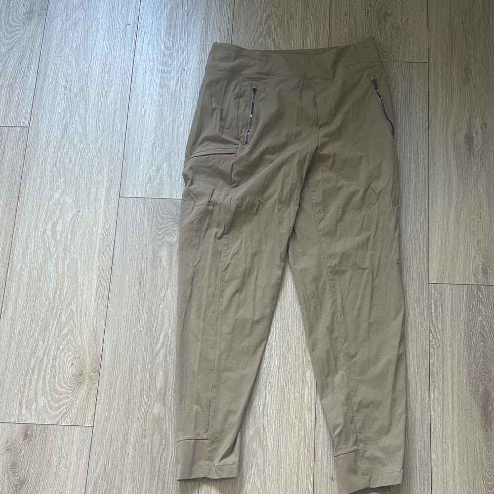 Women’s Khaki Altheta TrekkieNorth Pants